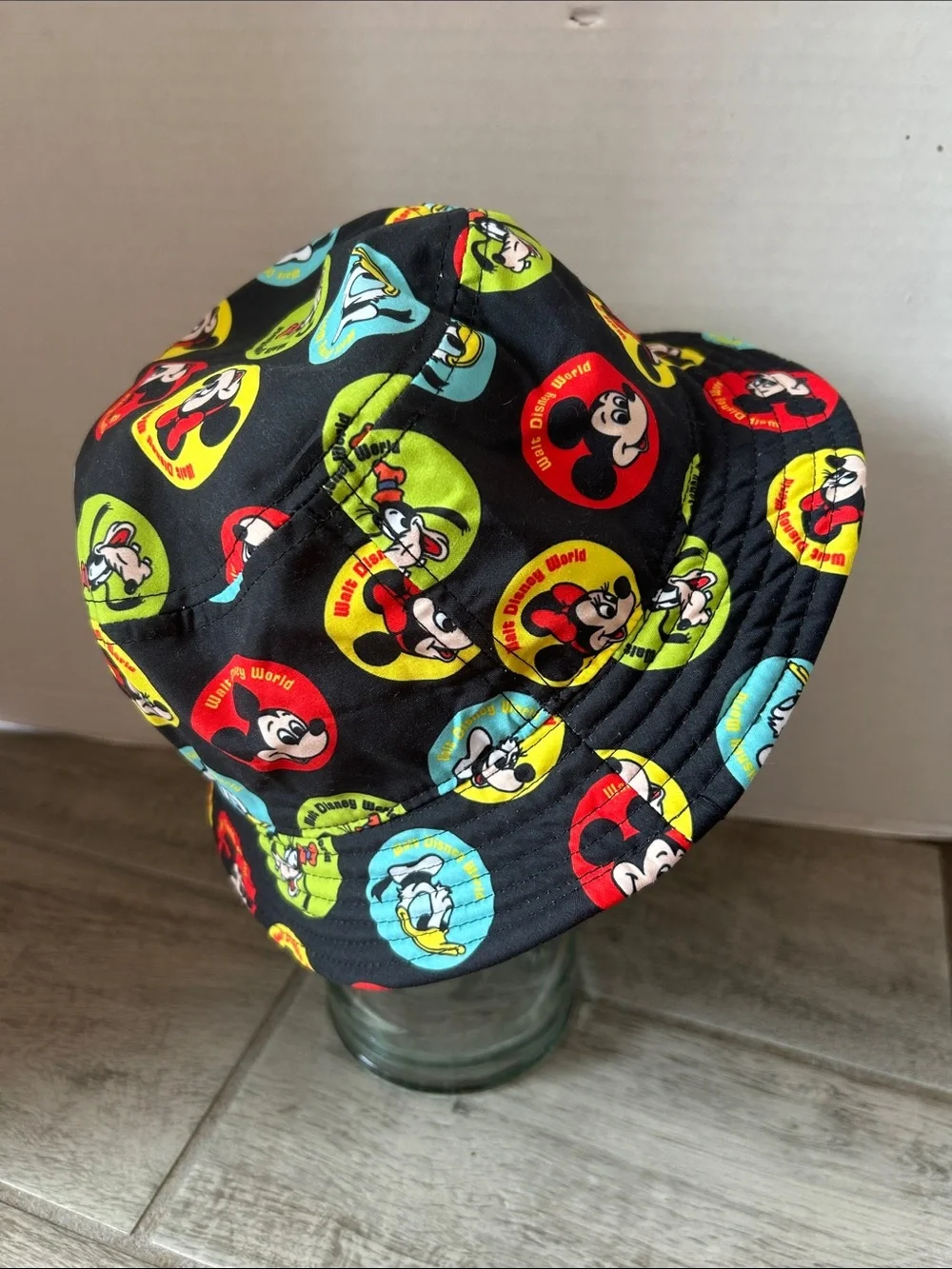 Vans x Disney Black Kids Bucket Hat with Multicolor Mickey Circles